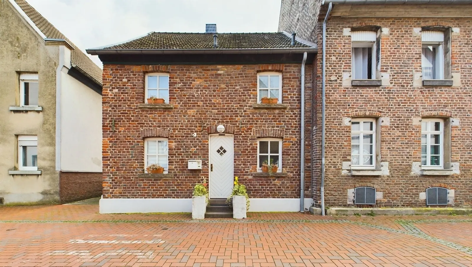 Einfamilienhaus, Einfamilienhaus in Monheim am Rhein