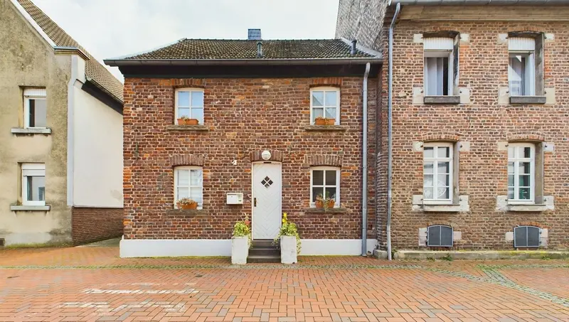 Einfamilienhaus, Einfamilienhaus in Monheim am Rhein
