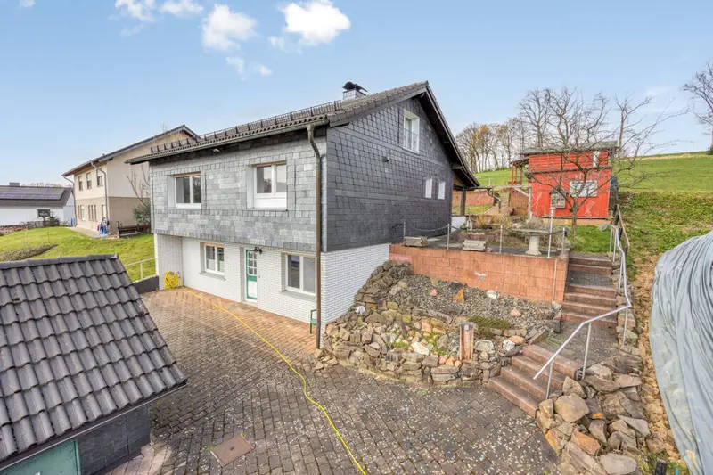 Seitenansicht, Einfamilienhaus in Wipperfürth-Ohl