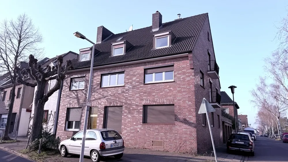 Mehrfamilienhaus in Köln-Sürth, Foto 1