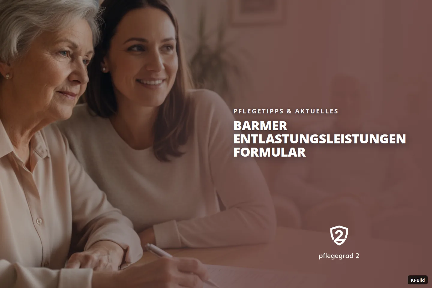 Eine ältere Frau unterschreibt ein Dokument am Tisch, während eine jüngere Frau beobachtet und ein Mann im Hintergrund sitzt.