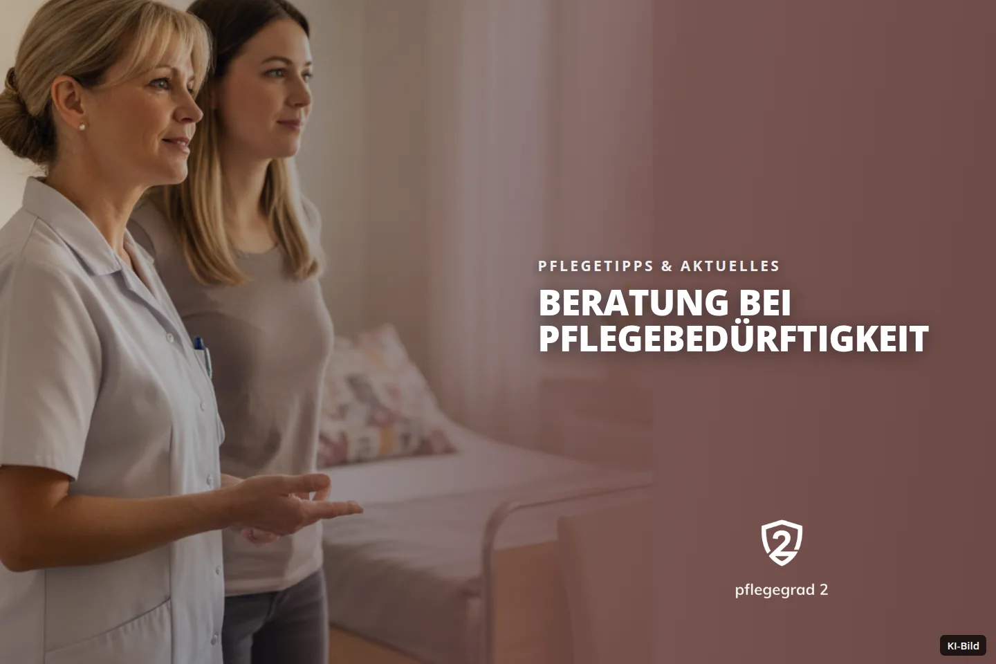 Eine Krankenschwester erklärt einer jungen Frau etwas in einem Krankenzimmer.
