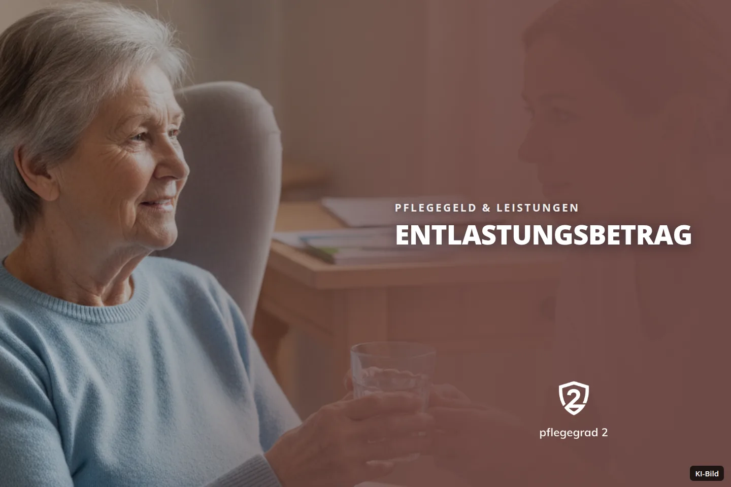 Eine junge Frau reicht einer Seniorin in einem Raum ein Glas Wasser.