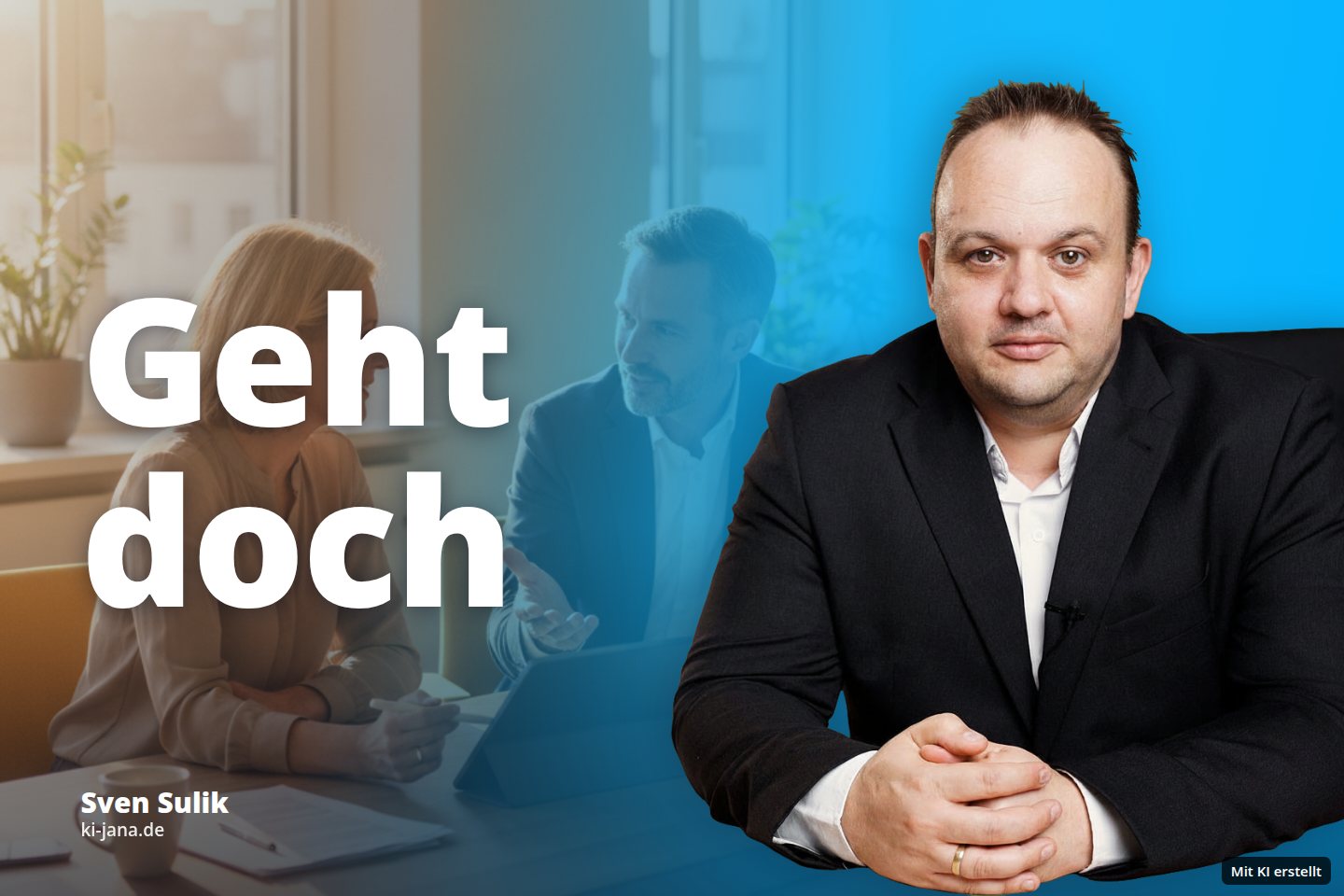 Zwei Personen unterhalten sich an einem Tisch in einem sonnigen Büro.