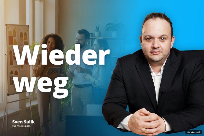 Drei Personen besprechen Entwürfe an einer Tafel in einem hellen Büro mit Pflanzen.